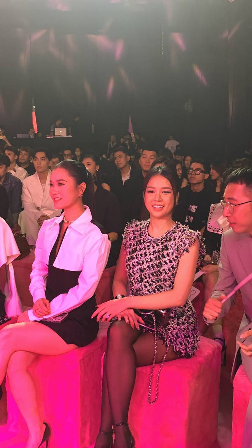 Lâm Vỹ Dạ 'lột xác' ngoạn mục hậu nghi vấn dao kéo, khoe visual cân luôn camera thường - Ảnh 7. Lâm Vỹ Dạ 'lột xác' ngoạn mục hậu nghi vấn dao kéo, khoe visual cân luôn camera thường - Ảnh 7.