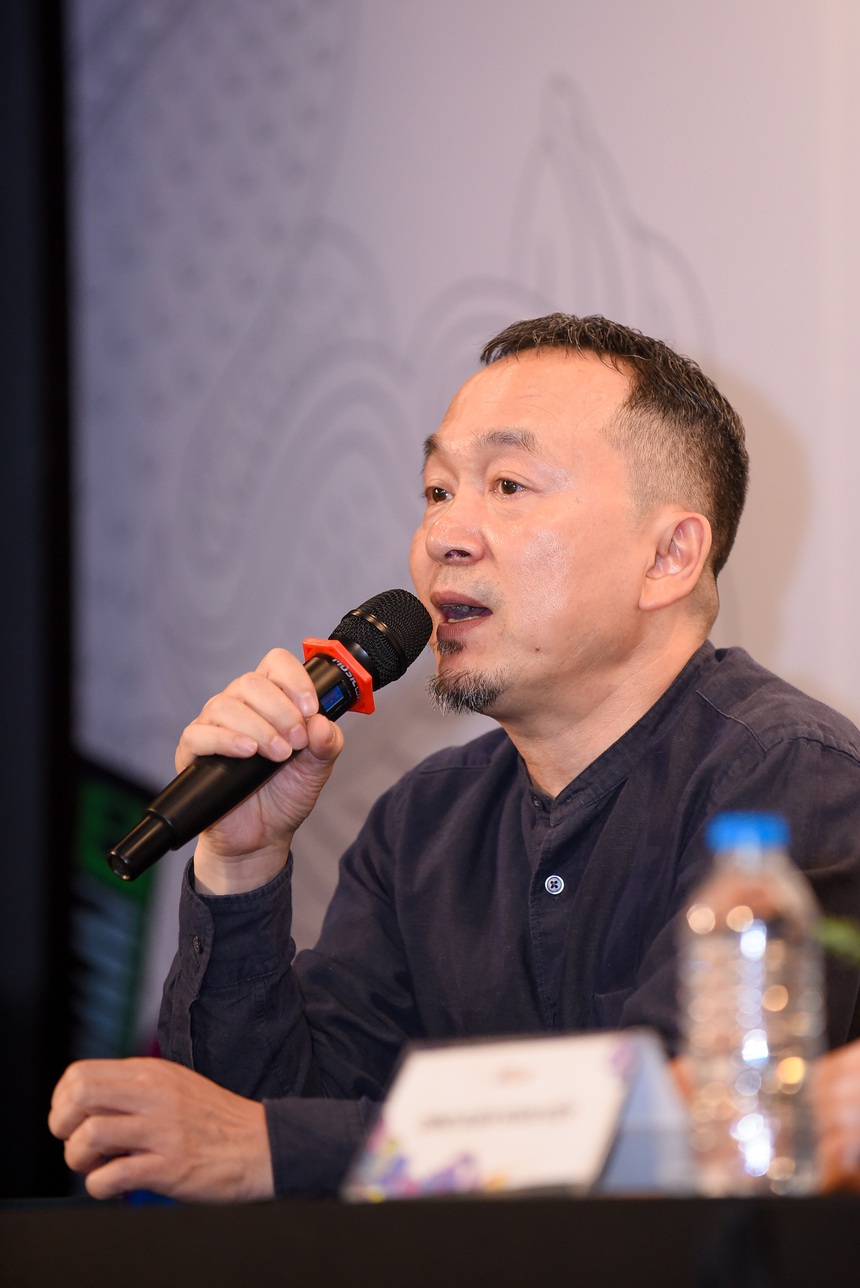 Nhạc sĩ Quốc Trung thanh minh chuyện vợ tâm sự phải bán biệt thự làm Lễ hội âm nhạc - Ảnh 1. Nhạc sĩ Quốc Trung thanh minh chuyện vợ tâm sự phải bán biệt thự làm Lễ hội âm nhạc - Ảnh 1.