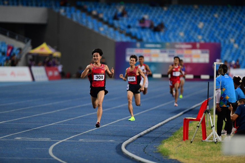 Sau Nguyễn Thị Oanh, Việt Nam tiếp tục thống trị đường đua 3000m - Ảnh 2. Sau Nguyễn Thị Oanh, Việt Nam tiếp tục thống trị đường đua 3000m - Ảnh 2.