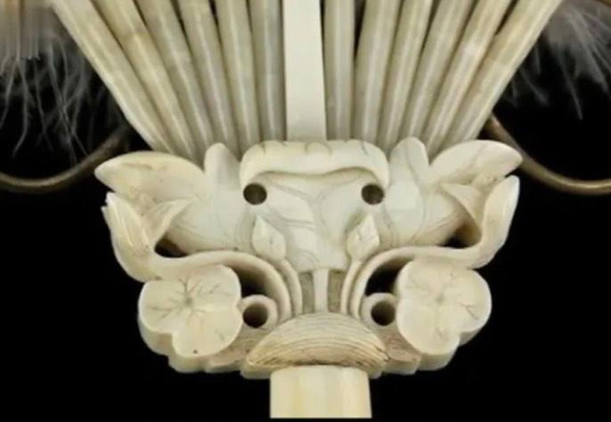 Chàng trai đem quạt lông vũ của Gia Cát Lượng đi kiểm định, chuyên gia giật mình: "Giá không dưới 30 tỷ đồng nhưng bán sẽ gặp đại họa" - Ảnh 5. Chàng trai đem quạt lông vũ của Gia Cát Lượng đi kiểm định, chuyên gia giật mình: "Giá không dưới 30 tỷ đồng nhưng bán sẽ gặp đại họa" - Ảnh 5.