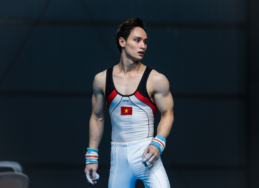 'Nam thần' thể dục dụng cụ Đinh Phương Thành xác lập kỷ lục giành HCV ở 5 kỳ SEA Games liên tiếp - Ảnh 1.