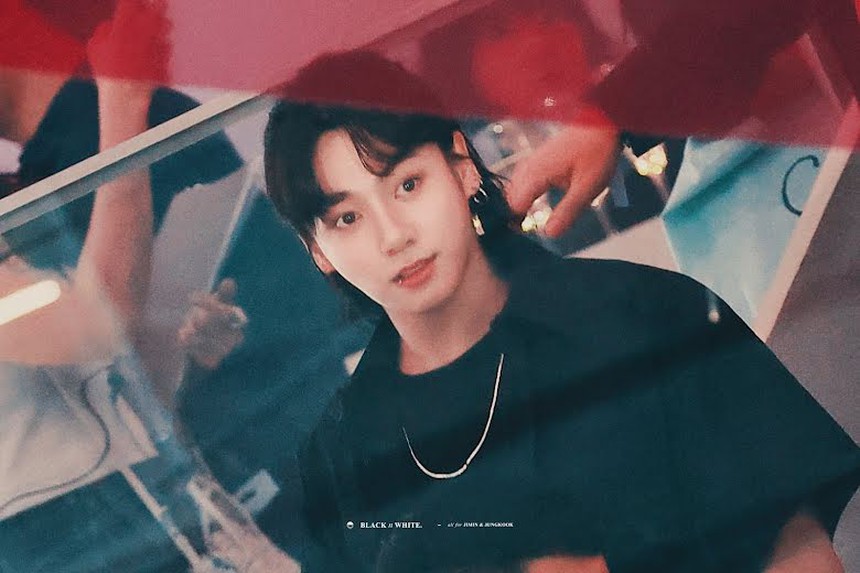 Loạt ảnh chưa chỉnh sửa đẹp nao lòng của Jungkook BTS tại một sự kiện gần đây của Jennie Blackpink - Ảnh 11.