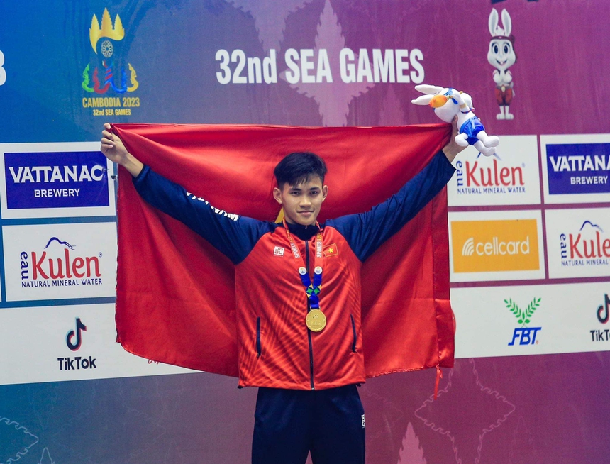 Phạm Thanh Bảo giành 2 HCV bơi 100m ếch và 200m ếch, phá 2 kỷ lục ở SEA Games 32 chỉ trong 3 ngày Phạm Thanh Bảo giành 2 HCV bơi 100m ếch và 200m ếch, phá 2 kỷ lục ở SEA Games 32 chỉ trong 3 ngày