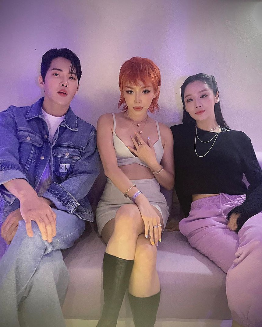 Tóc Tiên "bắt trọn" khoảnh khắc Jungkook liên tục liếc nhìn Jennie tại siêu sự kiện - Ảnh 8.