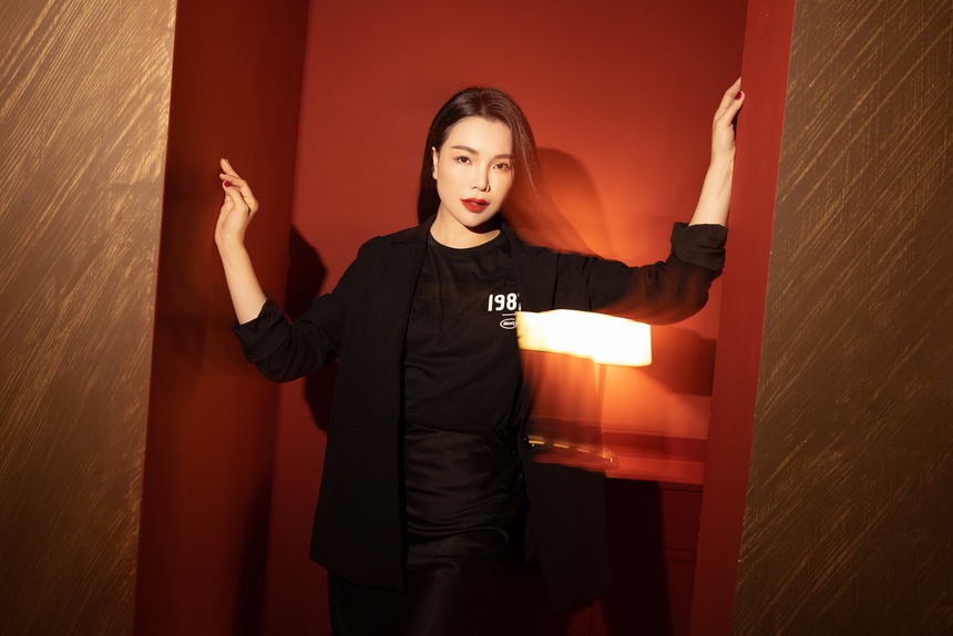 Trà Ngọc Hằng xúc động nhắc đến vụ ồn ào bị đồn đóng phim nóng, kể rõ phản ứng của gia đình khi hay tin - Ảnh 2. Trà Ngọc Hằng xúc động nhắc đến vụ ồn ào bị đồn đóng phim nóng, kể rõ phản ứng của gia đình khi hay tin - Ảnh 2.