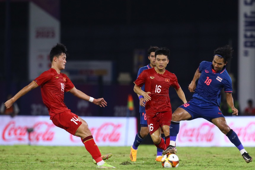 U22 Việt Nam tự tin khiến U22 Indonesia toát mồ hôi hột như U22 Thái Lan - Ảnh 1.