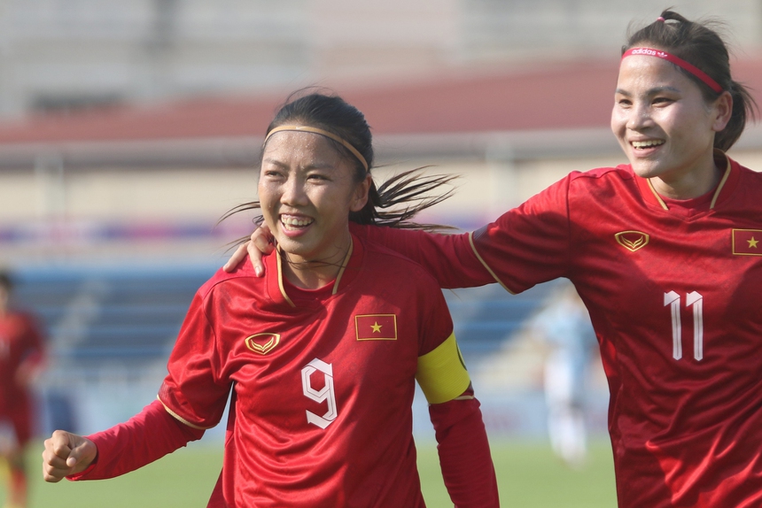 HLV Mai Đức Chung: ‘Tôi đánh giá cao tuyển Campuchia không khác gì Thái Lan’ - Ảnh 2. HLV Mai Đức Chung: ‘Tôi đánh giá cao tuyển Campuchia không khác gì Thái Lan’ - Ảnh 2.