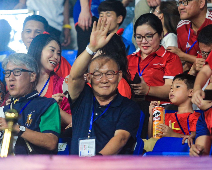 HLV Park Hang-seo chưa ngồi nóng chỗ, học trò cưng đã 'vấp cỏ' khiến U22 Việt Nam nhận bàn thua U22 Thái Lan - Ảnh 6.