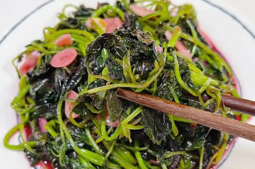 Xuất hiện từ 8.000 năm trước: Ở Việt Nam mọc đầy vườn, có giá vài nghìn đồng; ở phương Tây là mặt hàng trị giá hàng tỷ USD - Ảnh 2.