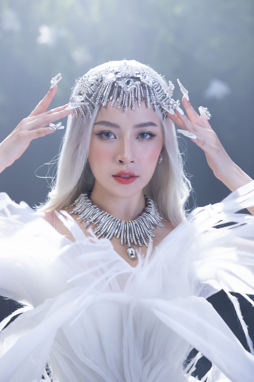 Sao nữ Vbiz nổi tiếng xinh đẹp nhưng bị gắn mác 'Miss Flop 2022' nay lên hương, hot rần rần nhờ quyết định bất ngờ - Ảnh 2.