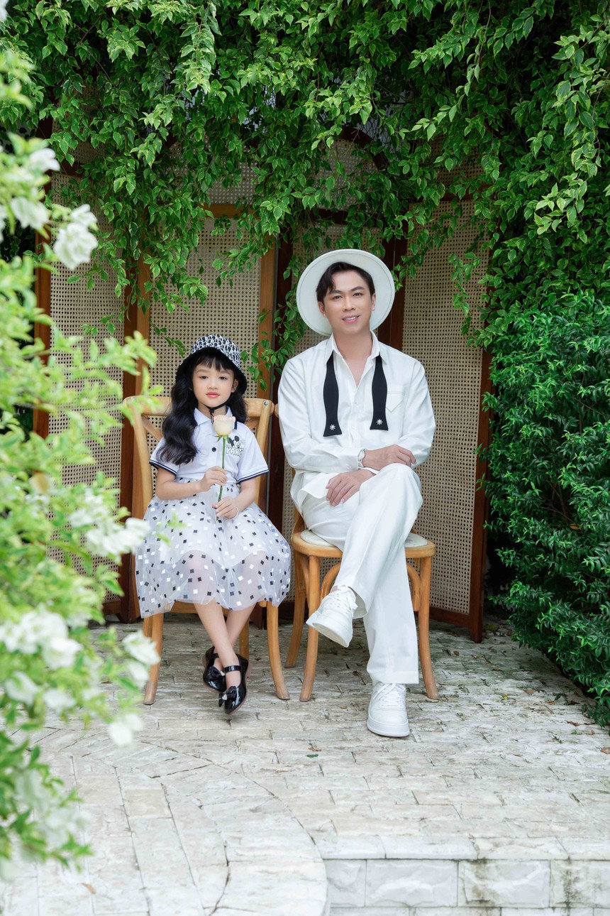 Cuộc sống "gà trống nuôi con" của Hồ Việt Trung: Từ chối hẹn hò gái trẻ, bị đồn về giới tính - Ảnh 4.