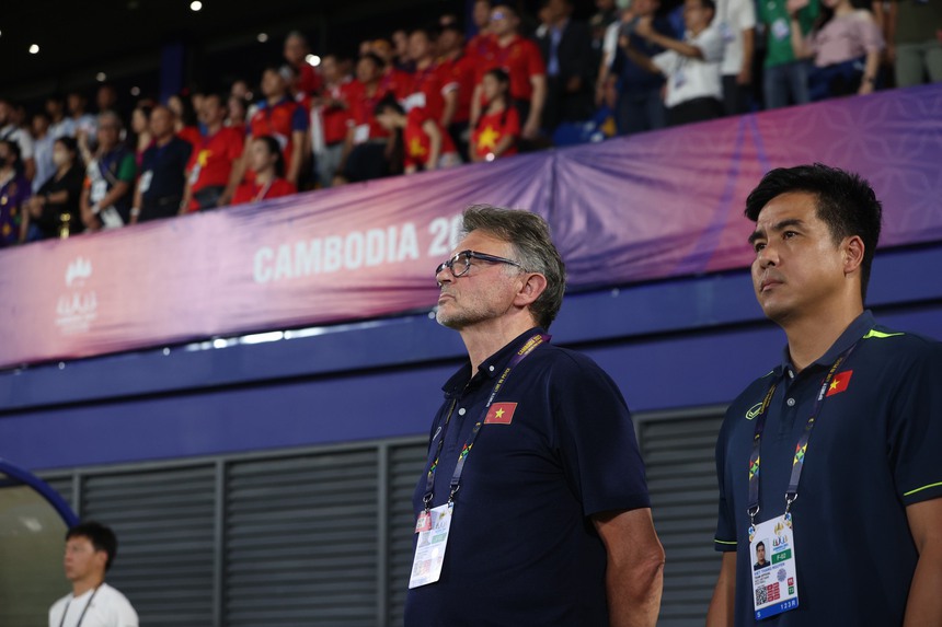 Nhìn U22 Việt Nam "kém tiếng" hòa Thái Lan, mới thấy thương cái tiếng "nổ" của bầu Đức - Ảnh 3.