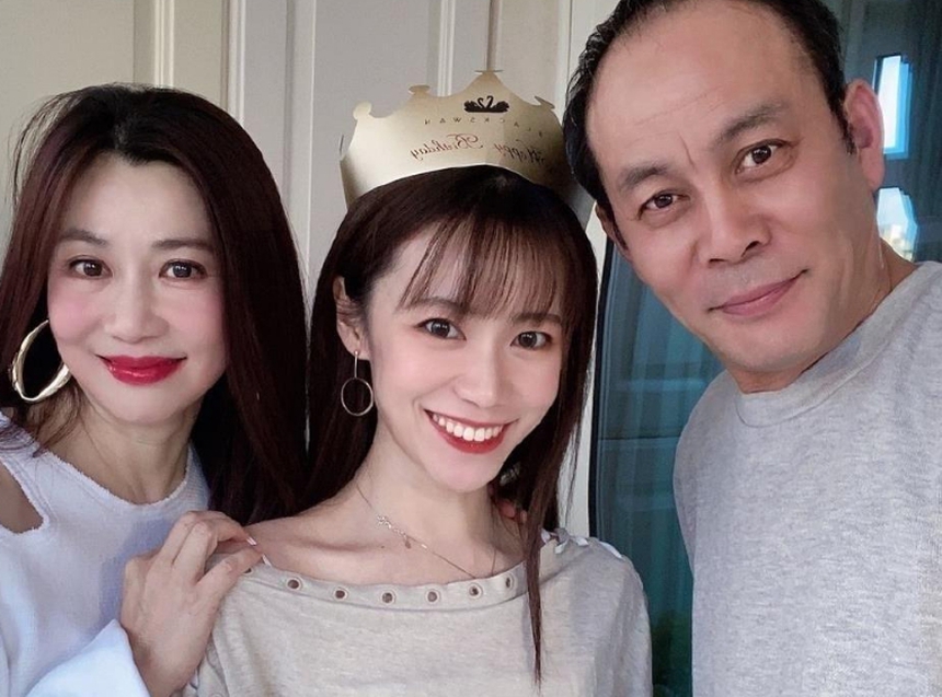 Dàn diễn viên thất bại dù được bố mẹ siêu sao lo từng chút: Cái tên cuối mất cả sự nghiệp vì 1 bức ảnh - Ảnh 4. Dàn diễn viên thất bại dù được bố mẹ siêu sao lo từng chút: Cái tên cuối mất cả sự nghiệp vì 1 bức ảnh - Ảnh 4.