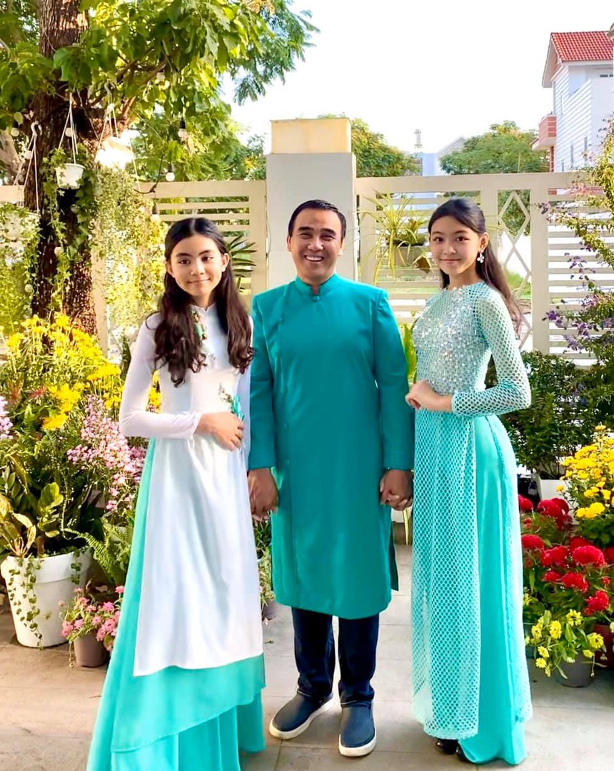 Tổ ấm hạnh phúc của MC Quyền Linh và bà xã doanh nhân kín tiếng - Ảnh 2.