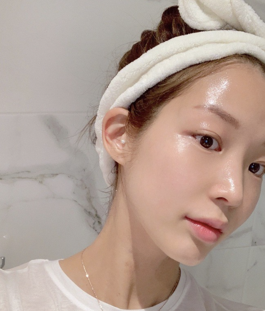 Chuyên gia da liễu khuyên chị em nên cân nhắc khi chọn mỹ phẩm mùa hè - Ảnh 2.