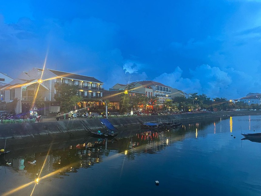 Han Hyo Joo "xả" ảnh dàn sao khủng ở Việt Nam: Quy mô như lễ trao giải, liệu có thắng được thử thách cam thường? - Ảnh 7.