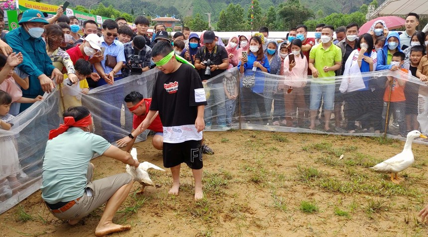 Quảng Ninh: Ngày 20-21/5 diễn ra Lễ hội Hoa sim biên giới năm 2023  - Ảnh 2.