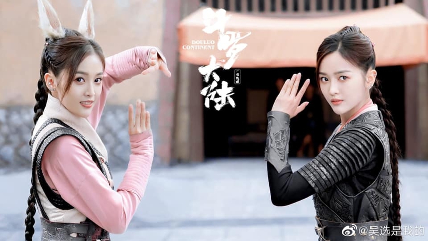 Liệu Lưu Thi Thi có bị dàn nữ phụ làm lu mờ trong dự án mới? - Ảnh 3. Liệu Lưu Thi Thi có bị dàn nữ phụ làm lu mờ trong dự án mới? - Ảnh 3.