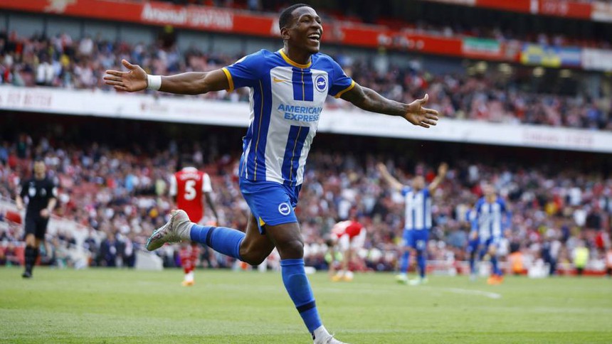Arsenal thua thảm Brighton trong ngày Trossard "tặng quà" cho đội bóng cũ, hết hy vọng bám đuổi Man City - Ảnh 5.