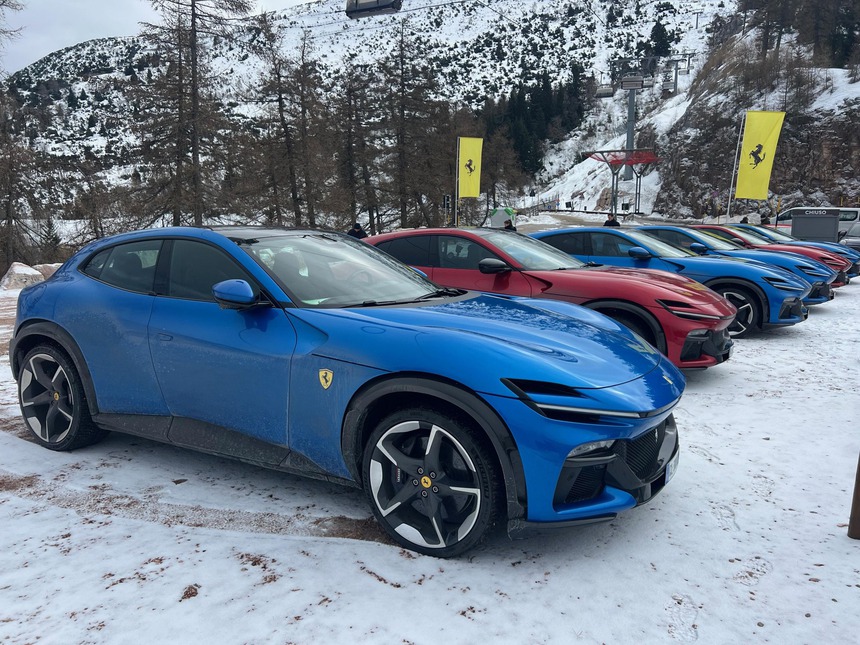 Giá trị thương hiệu Ferrari tăng phi mã, cao hơn gấp đôi mức định giá 23 tỷ USD của VinFast sau hợp nhất - Ảnh 2. Ferrari đạt giá trị vượt cả tập đoàn mẹ cũ vốn có cả chục thương hiệu cộng lại - Ảnh 2.