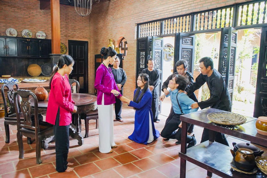 Sao Vbiz 'bỏ phố về vườn' xây biệt phủ 1.600m2, hoành tráng đến cỡ nào mà nhiều đại gia hỏi mua lại? - Ảnh 10. Sao Vbiz 'bỏ phố về vườn' xây biệt phủ 1.600m2, hoành tráng đến cỡ nào mà nhiều đại gia hỏi mua lại? - Ảnh 10.