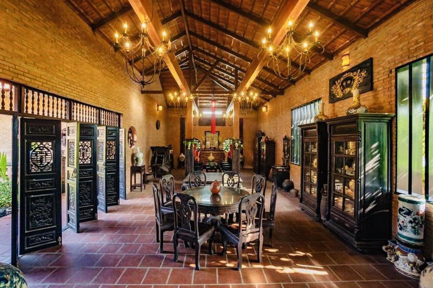 Sao Vbiz 'bỏ phố về vườn' xây biệt phủ 1.600m2, hoành tráng đến cỡ nào mà nhiều đại gia hỏi mua lại? - Ảnh 5. Sao Vbiz 'bỏ phố về vườn' xây biệt phủ 1.600m2, hoành tráng đến cỡ nào mà nhiều đại gia hỏi mua lại? - Ảnh 5.