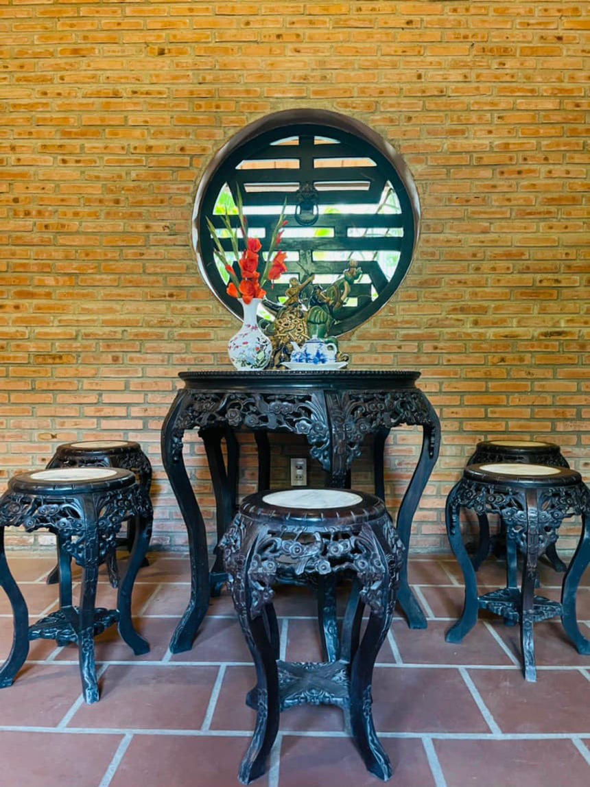 Sao Vbiz 'bỏ phố về vườn' xây biệt phủ 1.600m2, hoành tráng đến cỡ nào mà nhiều đại gia hỏi mua lại? - Ảnh 8. Sao Vbiz 'bỏ phố về vườn' xây biệt phủ 1.600m2, hoành tráng đến cỡ nào mà nhiều đại gia hỏi mua lại? - Ảnh 8.