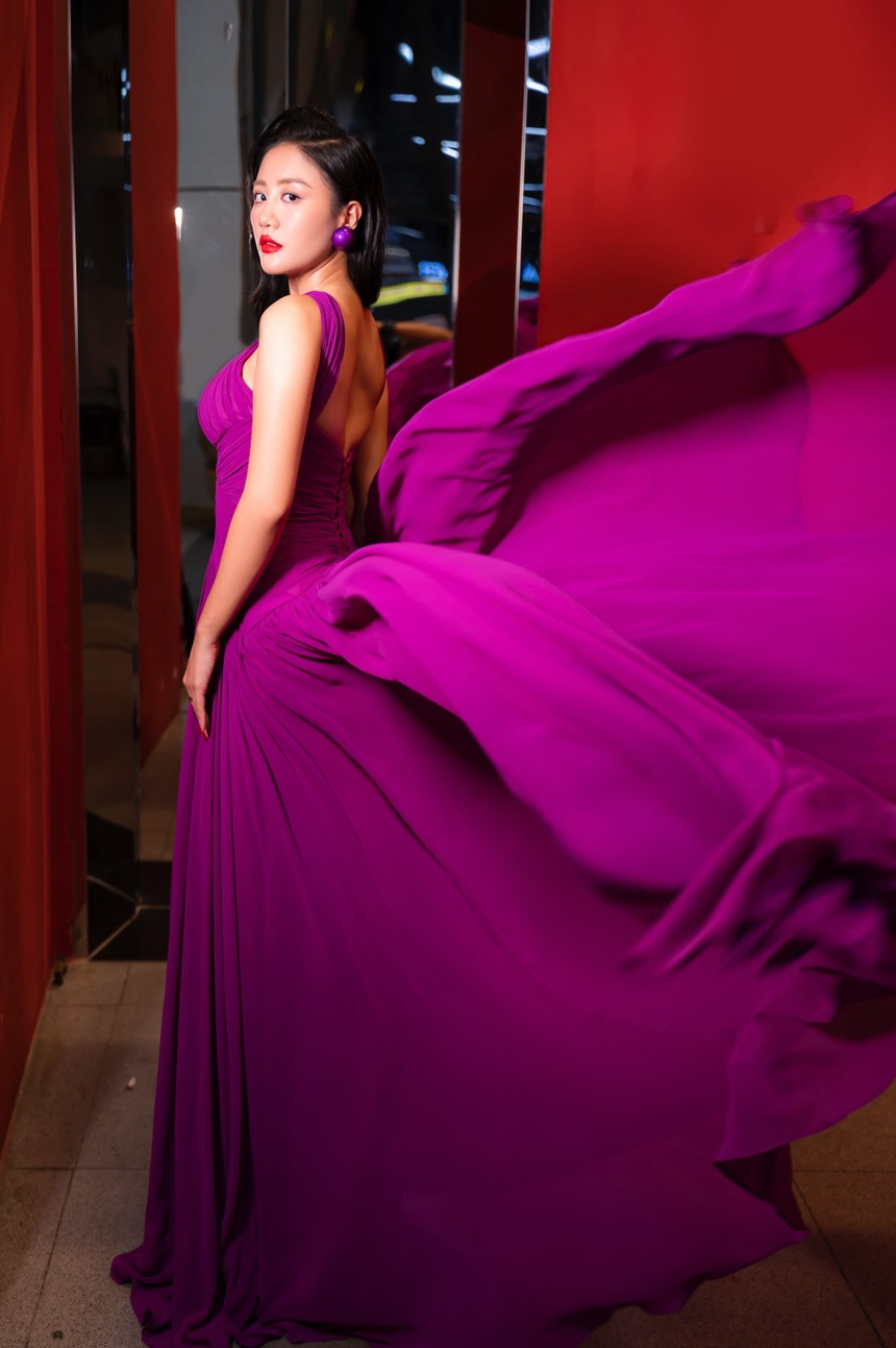 Văn Mai Hương hát nhạc phim gây sốt của 'Con Nhót mót chồng', nhan sắc thăng hạng gây chú ý - Ảnh 7.