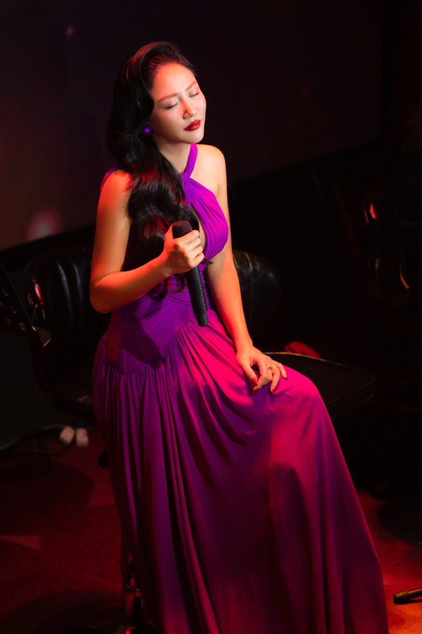 Văn Mai Hương hát nhạc phim gây sốt của 'Con Nhót mót chồng', nhan sắc thăng hạng gây chú ý - Ảnh 4.