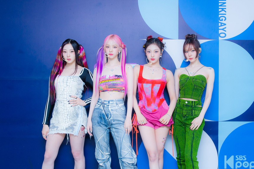 Stylist của aespa chứng minh: Nhiệt tình mà thiếu hiểu biết sẽ thành phá hoại, làm giảm tính thẩm mỹ outfit chỉ bằng 2 thao tác thừa - Ảnh 8.