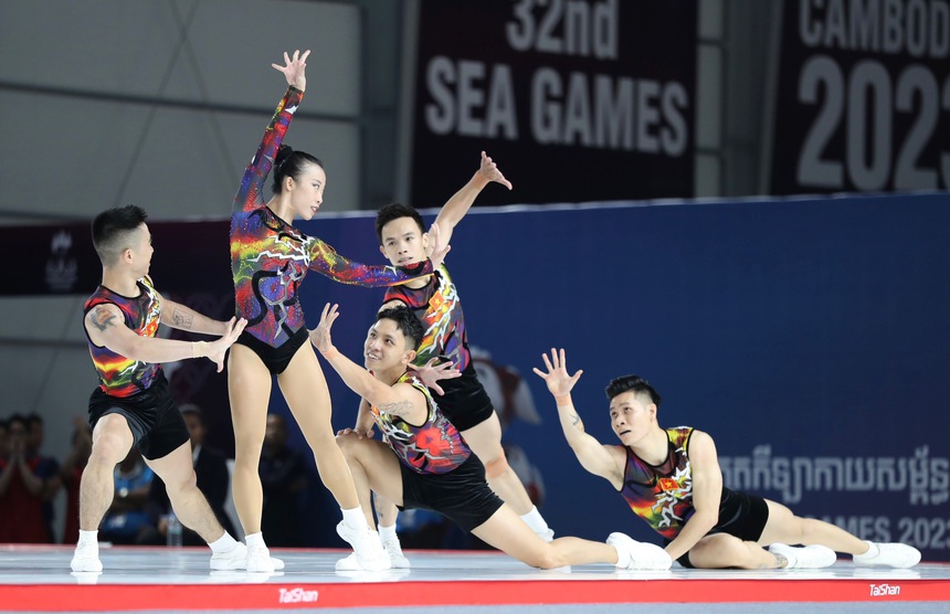 Đội tuyển Aerobic Việt Nam 'out trình", giành HCV tất cả các nội dung, không có đối thủ tại SEA Games 32 - Ảnh 2.