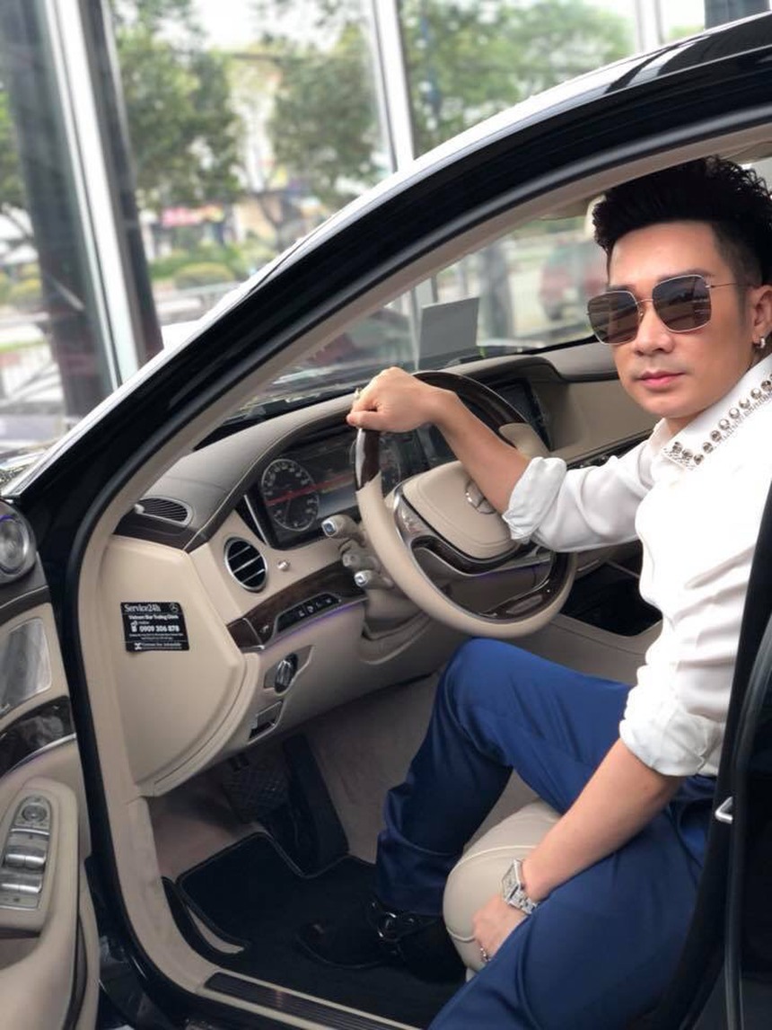 Quang Hà tuổi 42: Thích sưu tập nhà, sở hữu biệt thự 50 tỷ, nhiều sổ đỏ đất đai nhưng vẫn độc thân, sống bình dị - Ảnh 2. Quang Hà tuổi 42: Thích sưu tập nhà, sở hữu biệt thự 50 tỷ, nhiều sổ đỏ đất đai nhưng vẫn độc thân, sống bình dị - Ảnh 2.