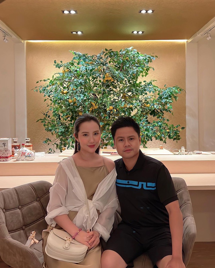 Mẹ vợ quyền lực của TGĐ Phan Thành tiết lộ cách dạy con “gắt” như trừ điểm thanh lịch: Không được đi bar, bắt buộc 9h tối có mặt ở nhà - Ảnh 4.