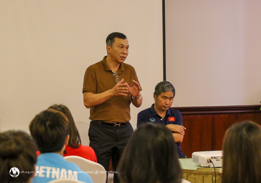 Tuyển nữ Việt Nam nhận liều ‘doping’ trước trận tranh huy chương vàng với Myanmar - Ảnh 2. Tuyển nữ Việt Nam nhận liều ‘doping’ trước trận tranh huy chương vàng với Myanmar - Ảnh 2.