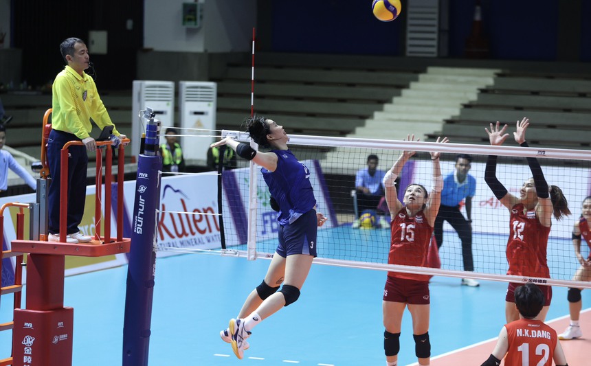 'Ghi điểm như máy' trước Thái Lan, Thanh Thúy bị gọi đi kiểm tra doping sau trận chung kết SEA Games ấn tượng - Ảnh 3.