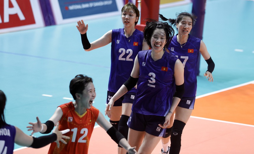 'Ghi điểm như máy' trước Thái Lan, Thanh Thúy bị gọi đi kiểm tra doping sau trận chung kết SEA Games ấn tượng - Ảnh 2.