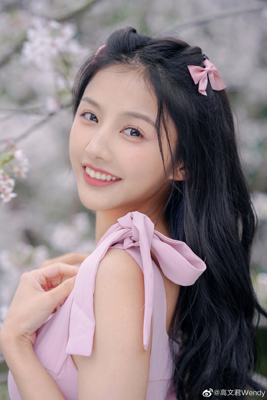 Hậu chia tay Trịnh Sảng và Cổ Lực Na Trát, Trương Hàn lộ bằng chứng hẹn hò mỹ nhân xinh như mộng kém 14 tuổi? - Ảnh 5.