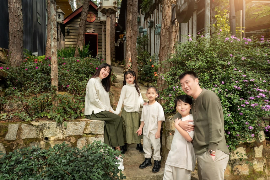 Cuộc tình kỳ lạ của sao Việt ở biệt thự khủng: Huỷ hôn rồi tái hợp, phản ứng khi chồng ngoại tình mới đáng nể - Ảnh 2. Cuộc tình kỳ lạ của sao Việt ở biệt thự khủng: Huỷ hôn rồi tái hợp, phản ứng khi chồng ngoại tình mới đáng nể - Ảnh 2.