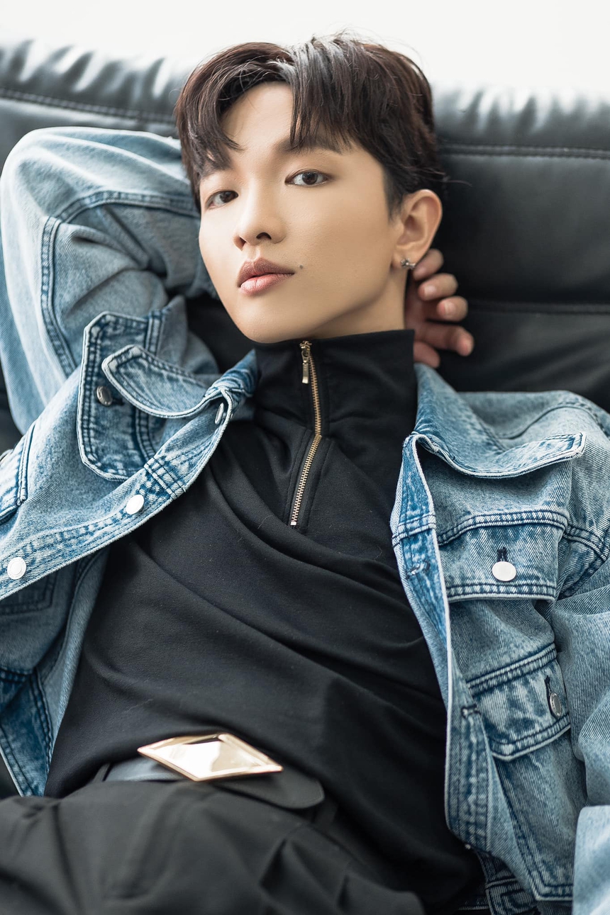 Nam ca sĩ Việt hợp tác với tân binh 'ảo' nhà HYBE ở vai trò đặc biệt: 'Tôi bất ngờ tới mức nghi ngờ đây là một email rác' - Ảnh 4. Nam ca sĩ Việt hợp tác với tân binh 'ảo' nhà HYBE ở vai trò đặc biệt: 'Tôi bất ngờ tới mức nghi ngờ đây là một email rác' - Ảnh 4.