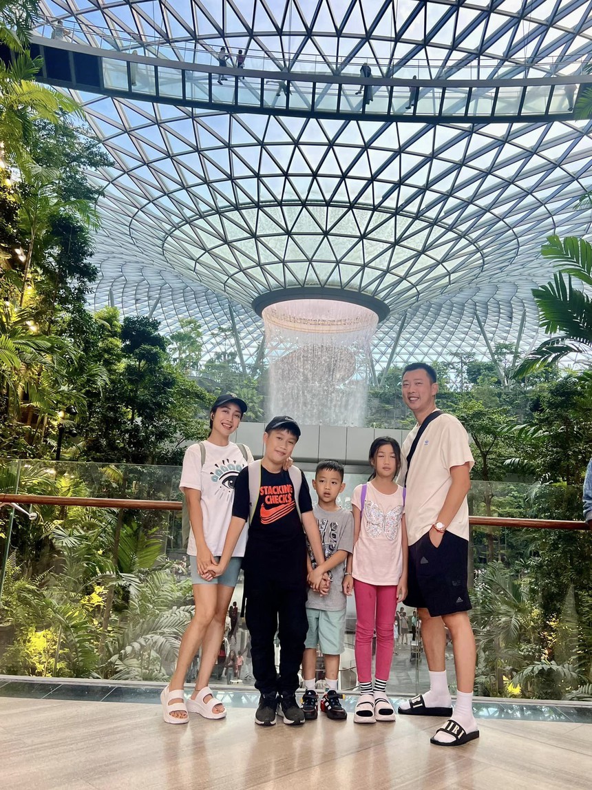 Cuộc tình kỳ lạ của sao Việt ở biệt thự khủng: Huỷ hôn rồi tái hợp, phản ứng khi chồng ngoại tình mới đáng nể - Ảnh 9. Cuộc tình kỳ lạ của sao Việt ở biệt thự khủng: Huỷ hôn rồi tái hợp, phản ứng khi chồng ngoại tình mới đáng nể - Ảnh 9.