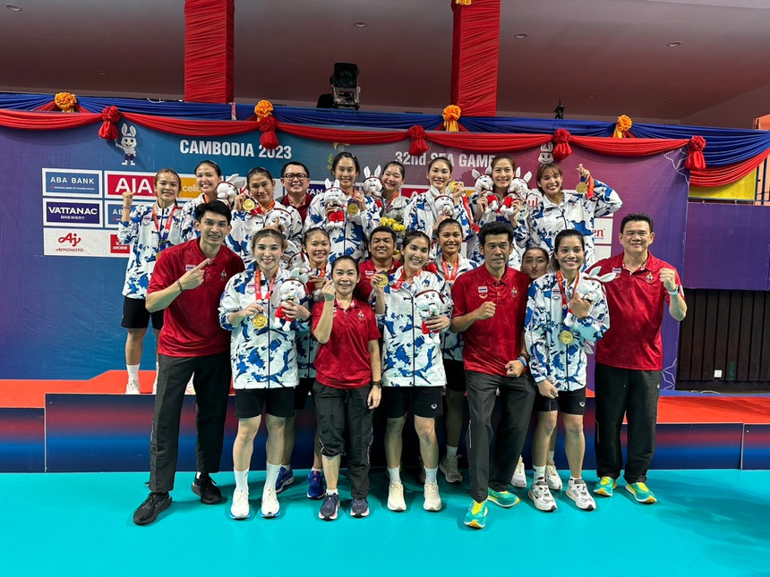 Nữ VĐV bóng chuyền Thái Lan khóc ròng sau trận chung kết SEA Games, ngỡ ngàng vì tuyển Việt Nam chơi quá tốt - Ảnh 5.