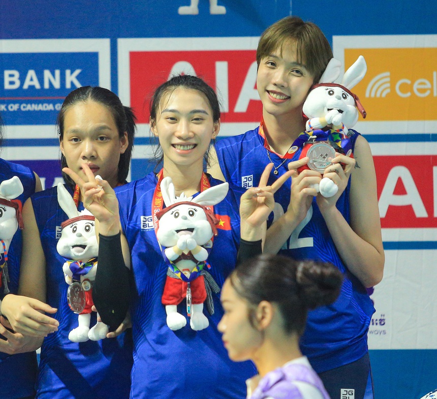 Thanh Thuý thi đấu lăn xả, ghi điểm như máy, bị kiểm tra doping sau khi bóng chuyền nữ Việt Nam giành HCB - Ảnh 9.