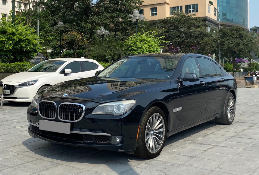 Qua thời đỉnh cao, BMW 7-Series chỉ còn gần 600 triệu đồng, người bán nói 'rẻ như cho' nhưng sự thật không như lời rao - Ảnh 2.
