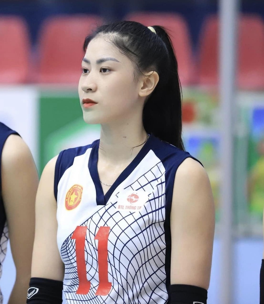 Đối chuyền tài năng của tuyển Việt Nam, nóng bỏng như hotgirl, kế tục đàn chị Phạm Thị Yến, là ai? - Ảnh 4.