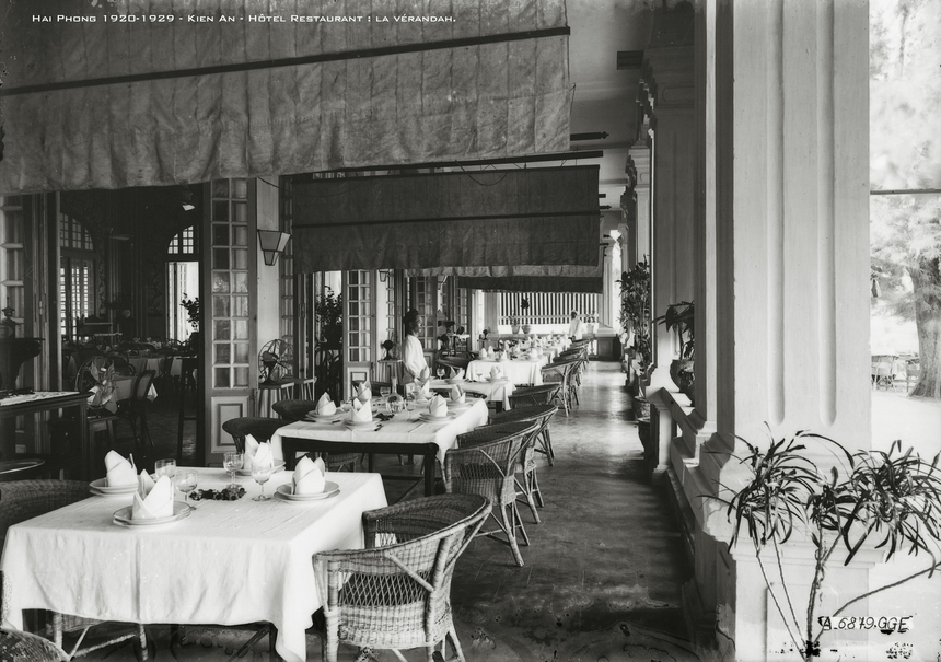 Ảnh = Ký ức = Lịch sử (kỳ 69): Cái quạt, từ cầm tay đến treo lên trần nhà - Ảnh 9.