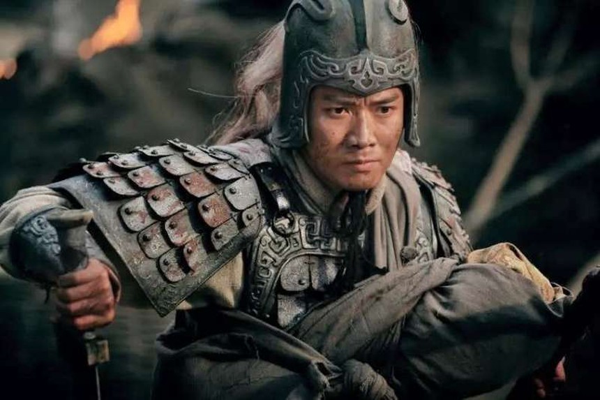 Triệu Vân xả thân một mình xông vào hàng vạn quân địch cứu ấu chúa nhưng cả đời không được trọng dụng, Lưu Bị trước lúc chết mới nói ra nguyên nhân - Ảnh 1.