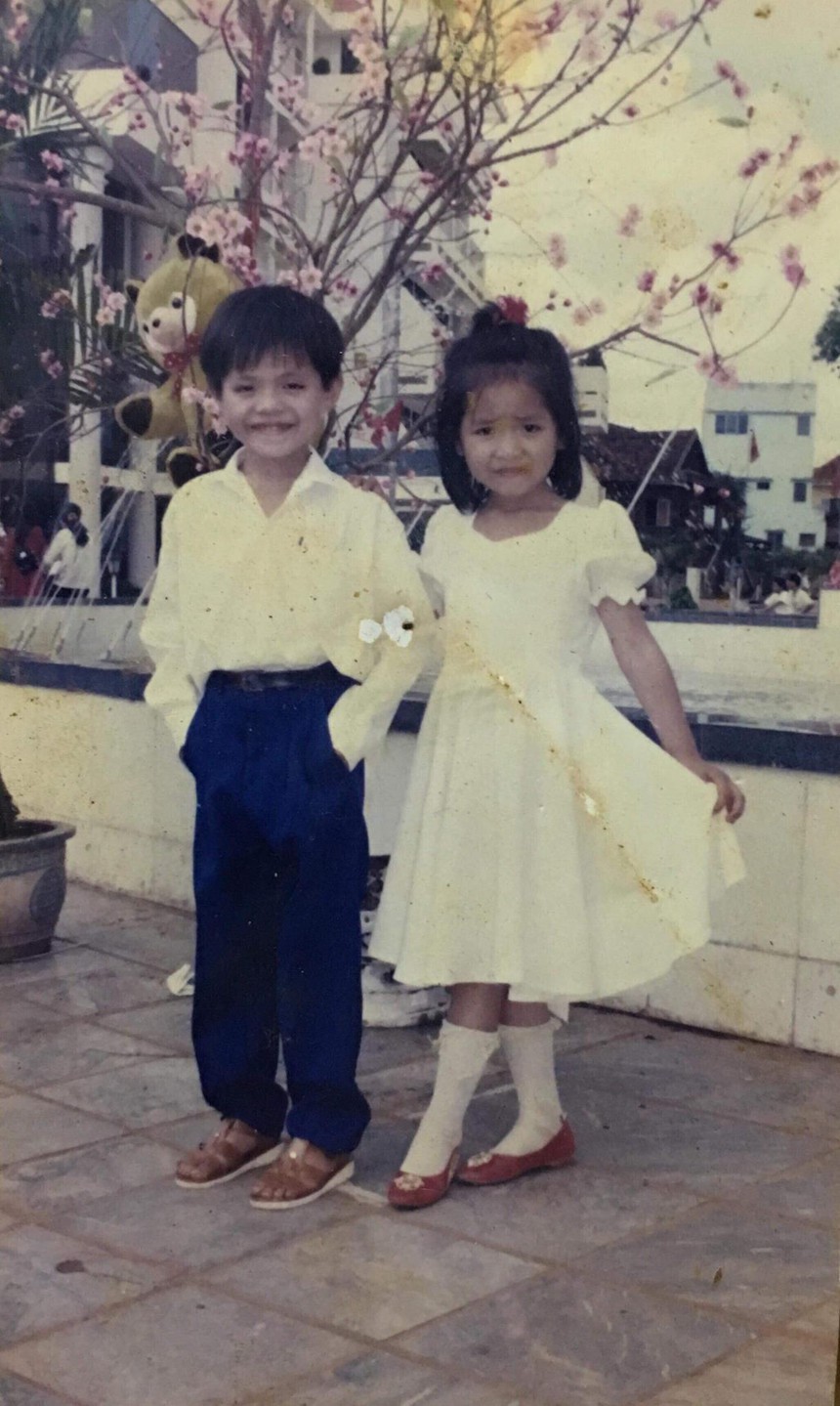 Ca sĩ Duyên Quỳnh tuổi 33: Xinh đẹp nhưng toàn bị "bồ đá", bị đồn được đại gia bao nuôi - Ảnh 2.