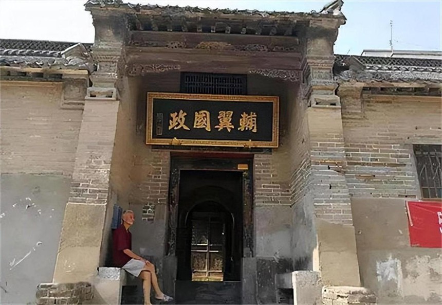 Cụ ông từ chối tiền đề bù 339 tỷ đồng cho ngôi nhà cũ, chuyên gia xem xong chỉ run rẩy nói: "Nhà này không thể phá" - Ảnh 5.