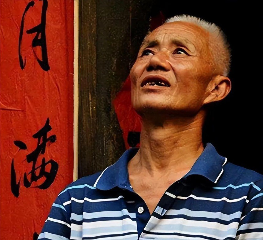 Cụ ông từ chối tiền đề bù 339 tỷ đồng cho ngôi nhà cũ, chuyên gia xem xong chỉ run rẩy nói: "Nhà này không thể phá" - Ảnh 1.