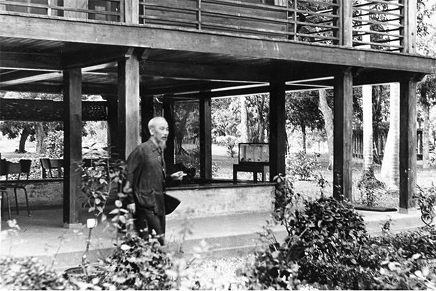 65 năm Ngày khánh thành nhà sàn Bác Hồ (17/5/1958-17/5/2023): Thanh cao Hồ Chí Minh - Ảnh 2.